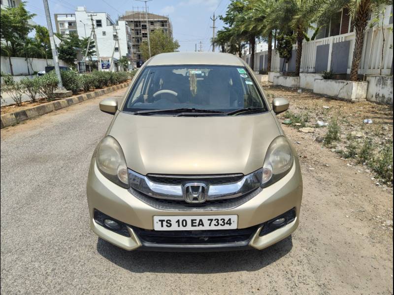 Honda Mobilio V i DTEC
