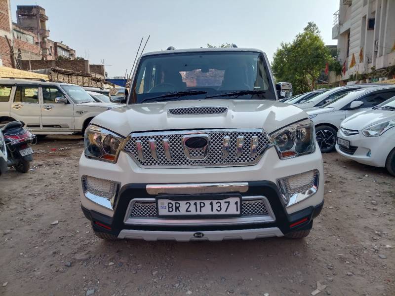 Mahindra Scorpio S2