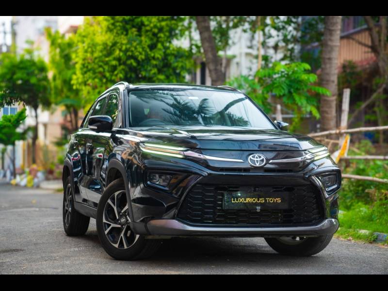 Toyota Urban Cruiser Hyryder V Hybrid