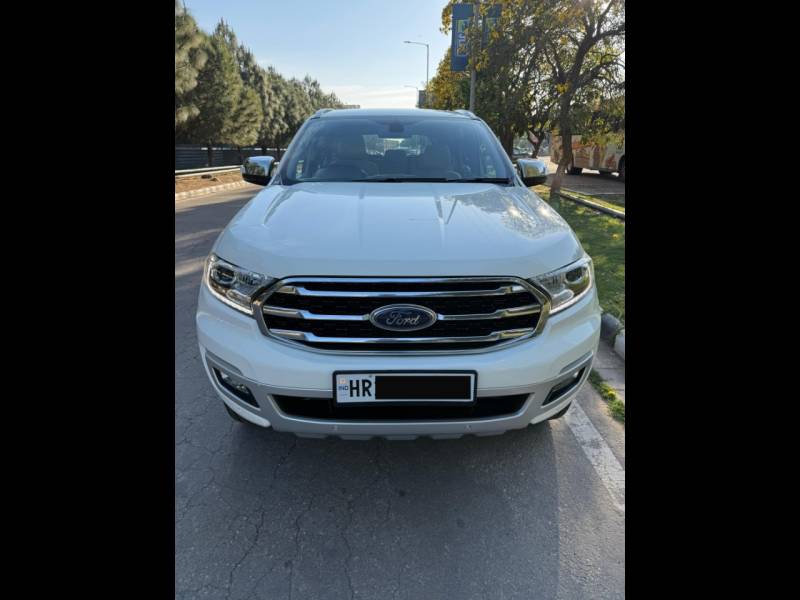 Ford Endeavour Titanium Plus 3.2 4x4 AT