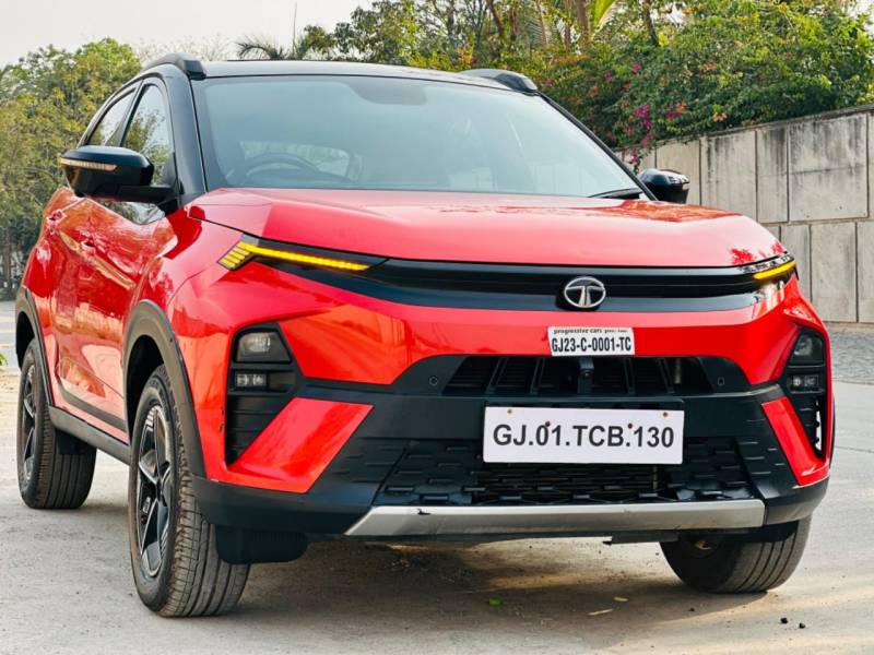 Tata Nexon Fearless Plus (S) 1.2 Petrol 6MT Dual Tone