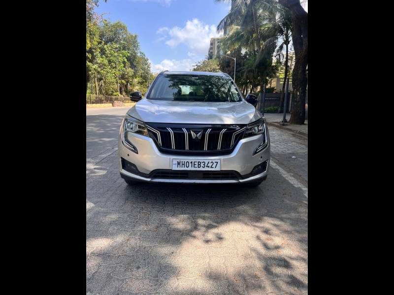 Mahindra XUV700 AX5 Petrol AT 5 STR