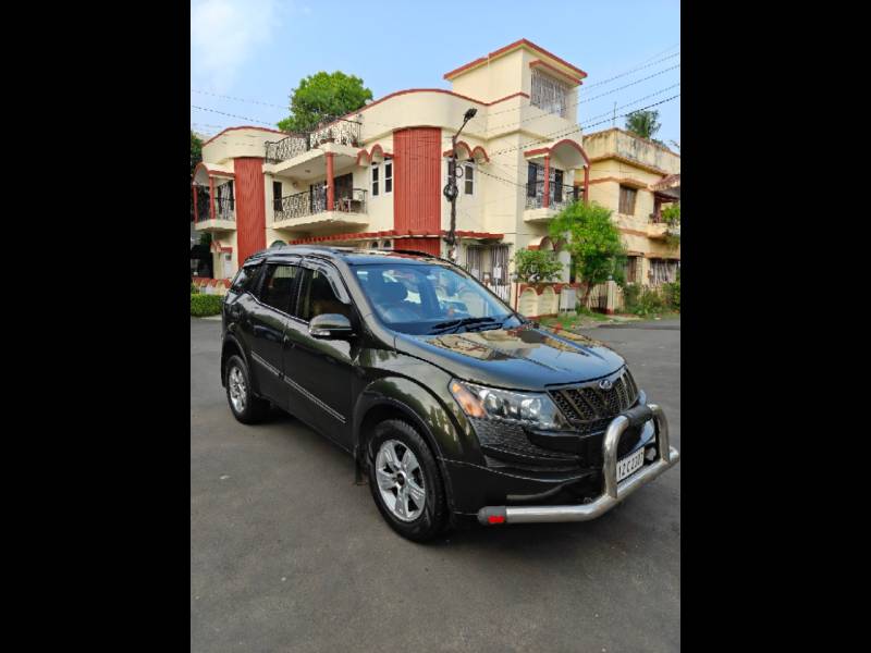 Mahindra XUV500 W8 FWD