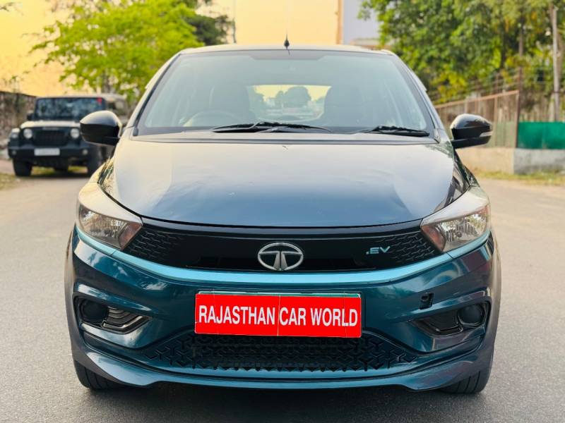 Tata Tiago EV XT Medium Range