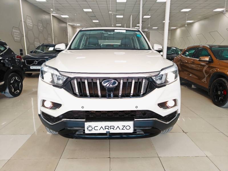 Mahindra Alturas G4 2WD High AT