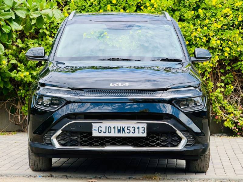 Kia Carens Luxury Plus 1.5 Diesel AT 6 STR