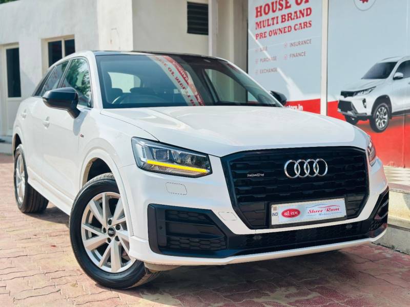 Audi Q2 Premium 40 TFSI quattro