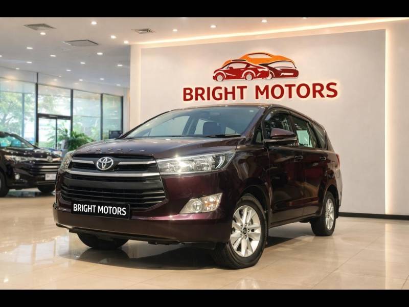Toyota Innova Crysta 2.8 GX AT 8 STR