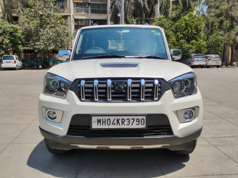 Mahindra Scorpio Classic S9