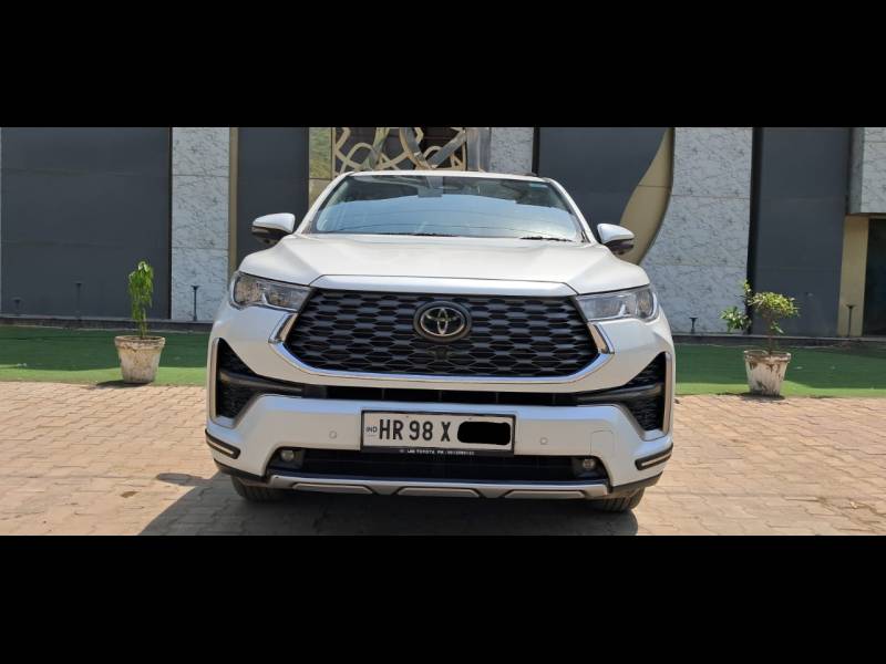 Toyota Innova Hycross ZX (O) Hybrid 7 STR