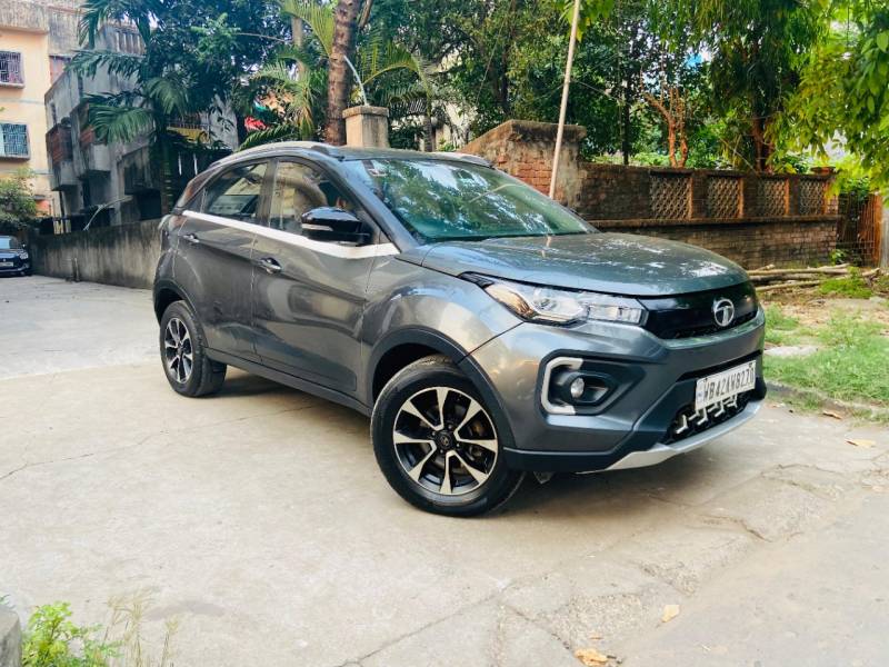 Tata Nexon XZ Plus Dual Tone