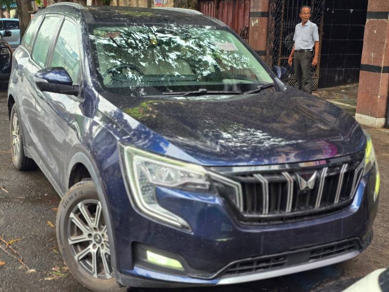 Mahindra XUV700 AX 7 Luxury Pack Petrol AT 7 STR