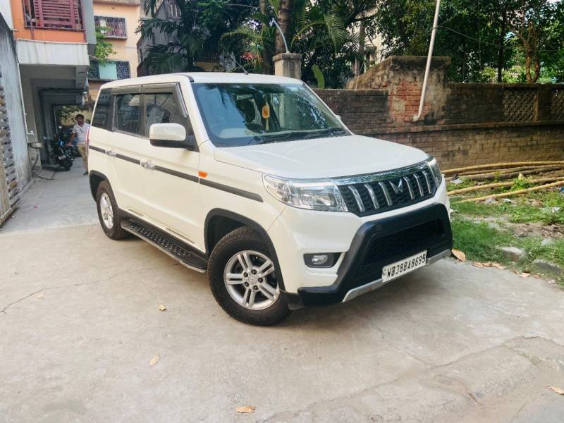 Mahindra Bolero Neo N10