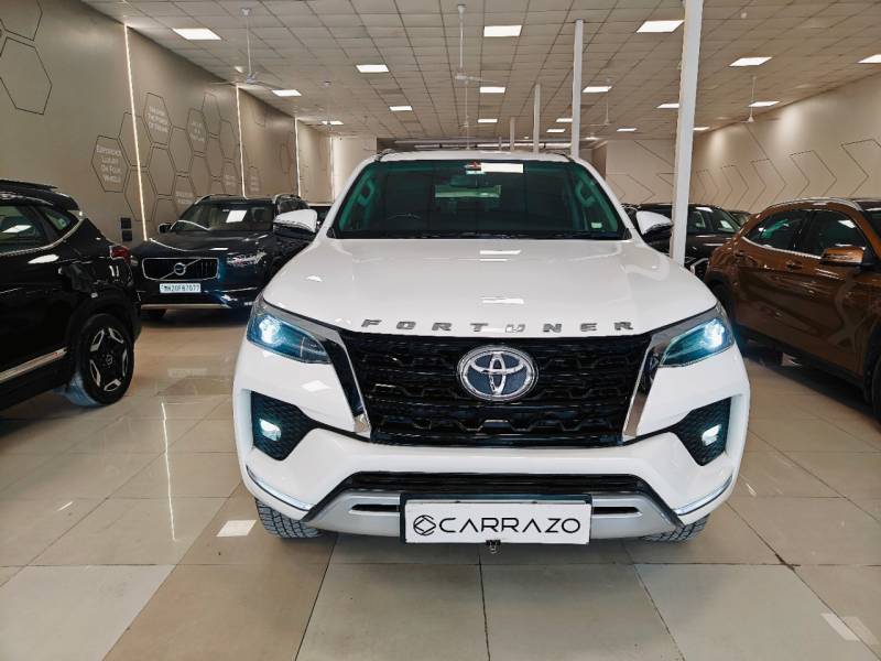 Toyota Fortuner 4X2 MT 2.8 Diesel