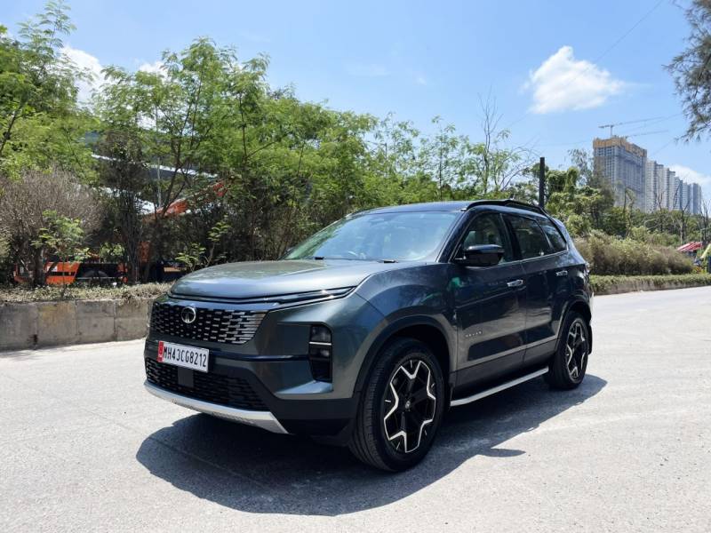 Tata Safari Accomplished Plus Dual Tone AT 7 STR