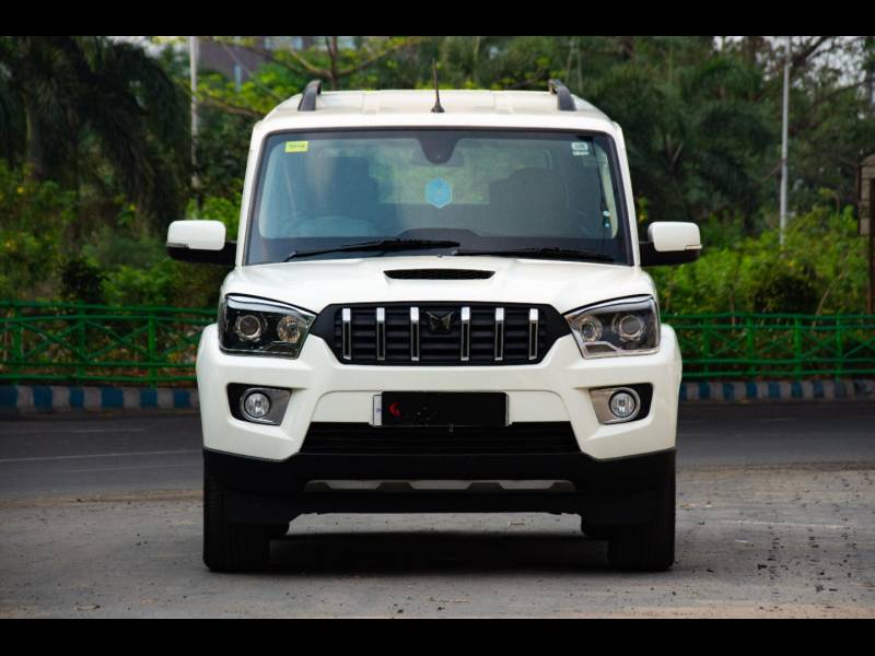 Mahindra Scorpio S11 MT 7S