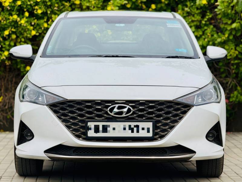 Hyundai Verna SX 1.5 VTVT IVT