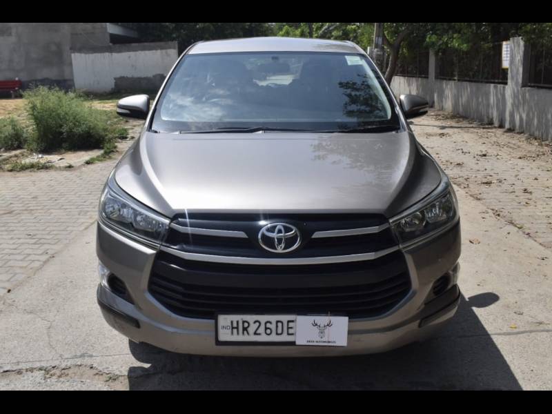 Toyota Innova Crysta 2.4 G 7 STR
