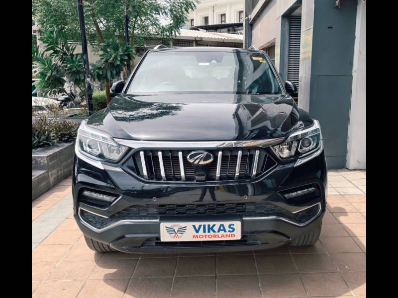 Mahindra Alturas G4 4WD AT