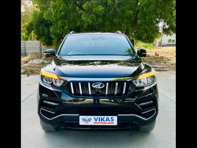 Mahindra Alturas G4 4WD AT