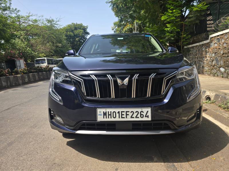 Mahindra XUV700 AX 7 Petrol AT 7 STR