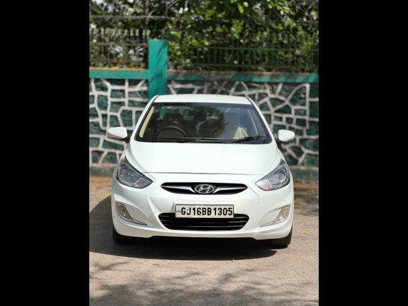 Hyundai Verna Fluidic 1.6 CRDI SX