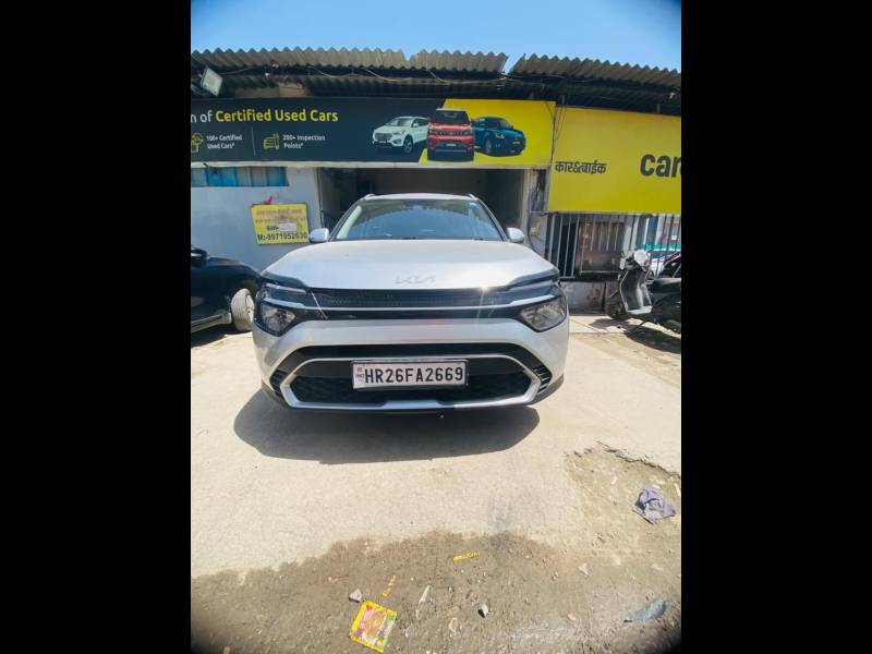 Kia Carens Prestige 1.5 Petrol 7 STR