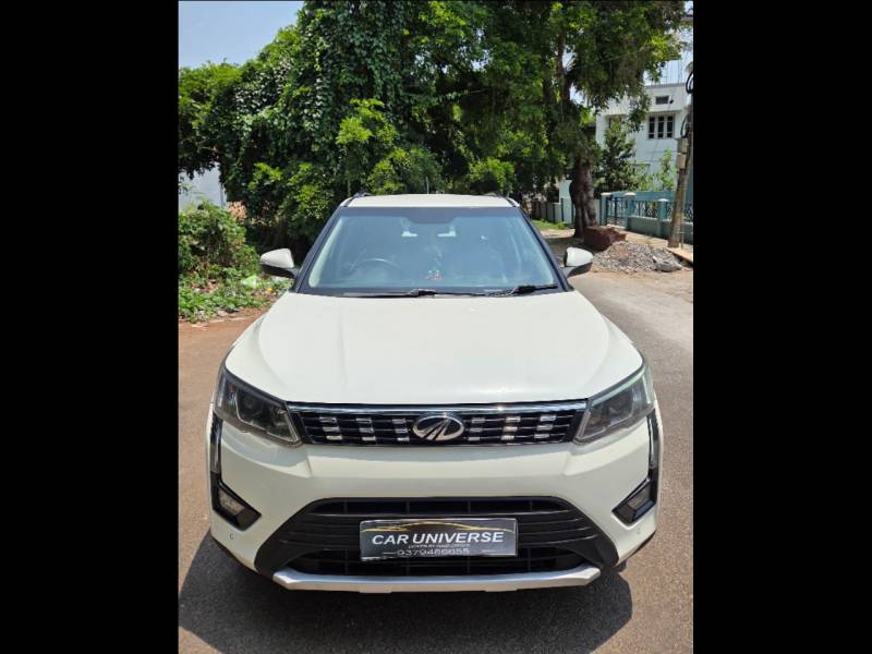 Mahindra XUV 300 W8 (O) 1.5 Diesel