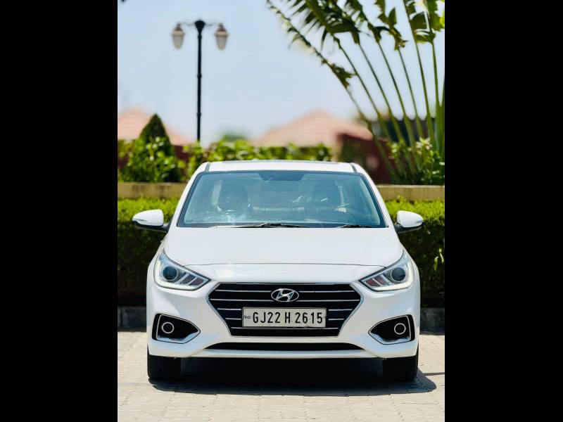 Hyundai Verna 1.6 CRDI SX