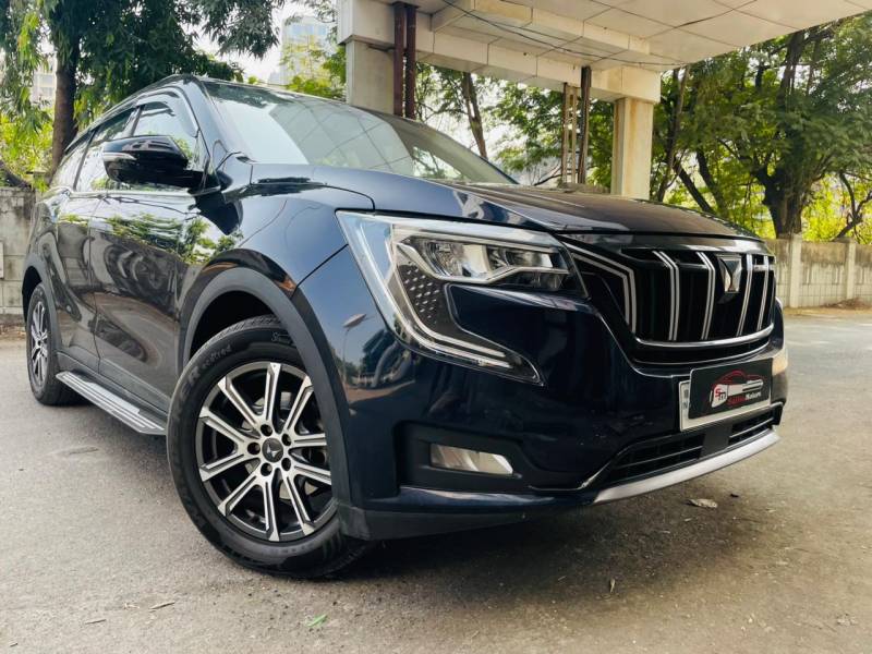 Mahindra XUV700 AX7 Luxury Pack Diesel AT 7 STR
