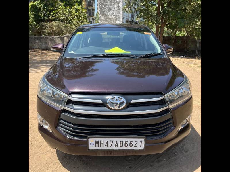 Toyota Innova Crysta 2.4 GX 8 STR