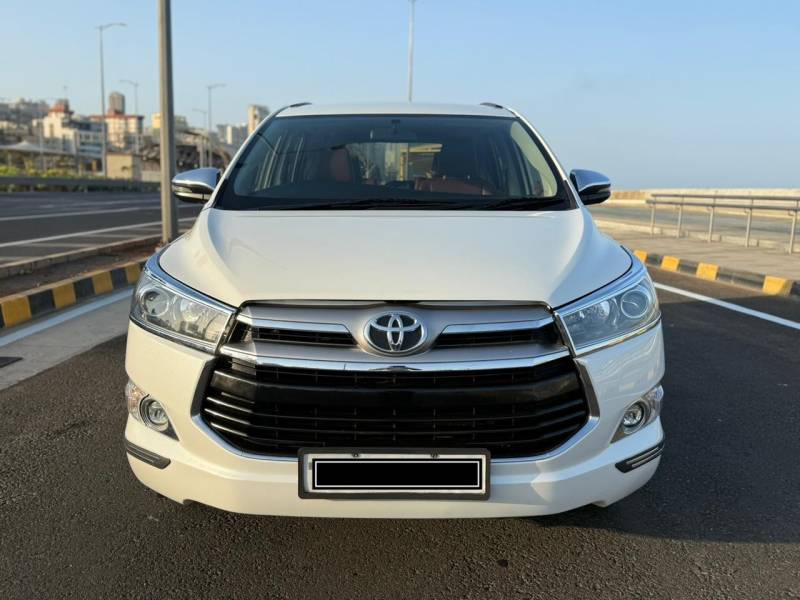 Toyota Innova Crysta 2.8 ZX AT 7 STR