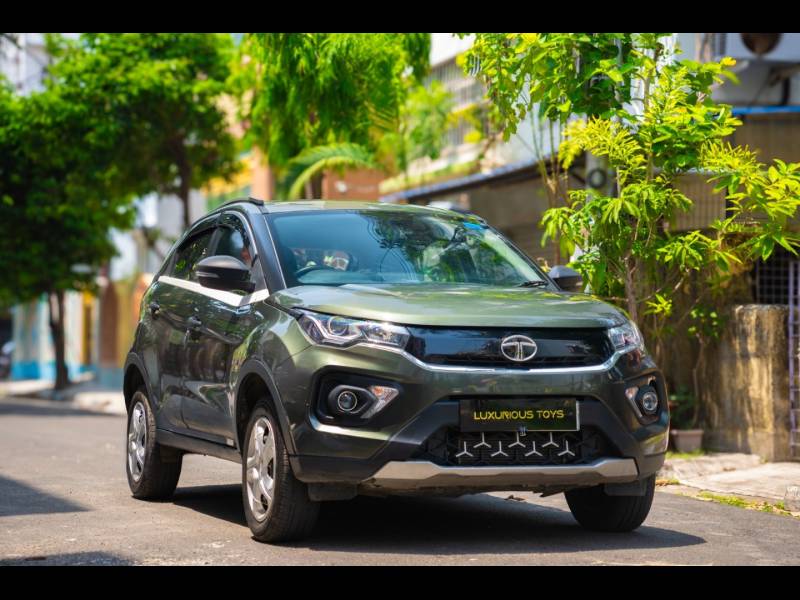 Tata Nexon XM (S)