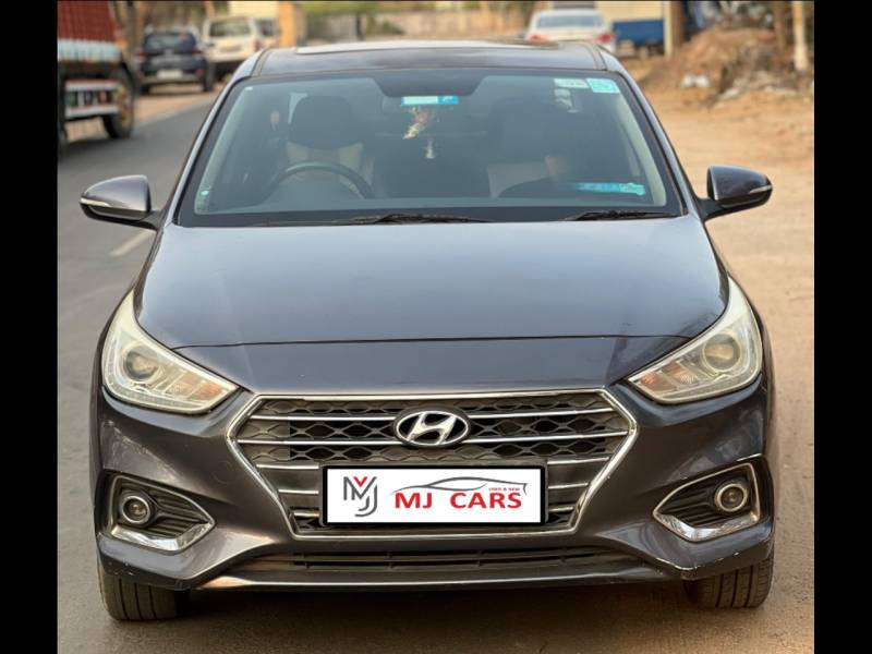 Hyundai Verna SX (O)1.6 VTVT