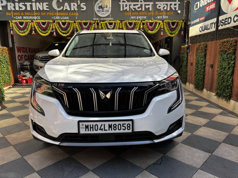 Mahindra XUV700 AX7 Luxury Pack Diesel AT 7 STR
