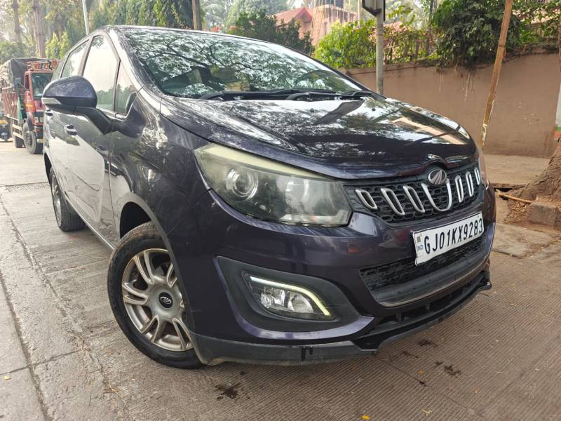 Mahindra Marazzo M8 7 STR