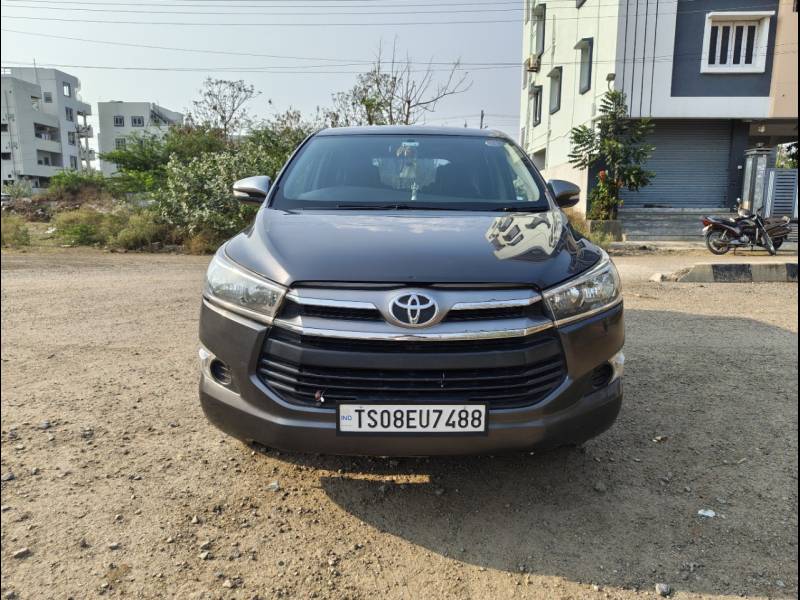 Toyota Innova Crysta 2.4 G 7 STR
