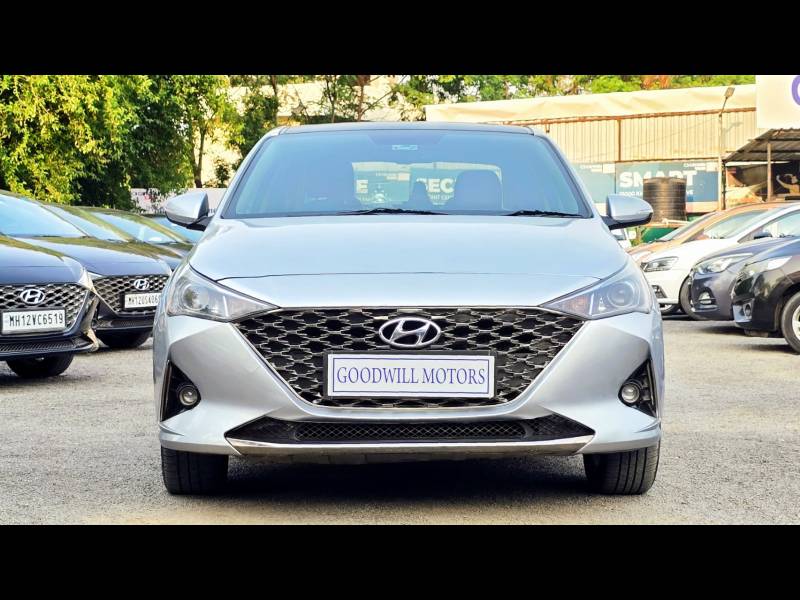 Hyundai Verna SX 1.5 CRDi AT