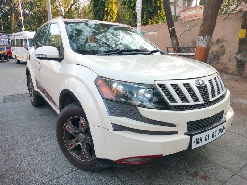 Mahindra XUV500 W8