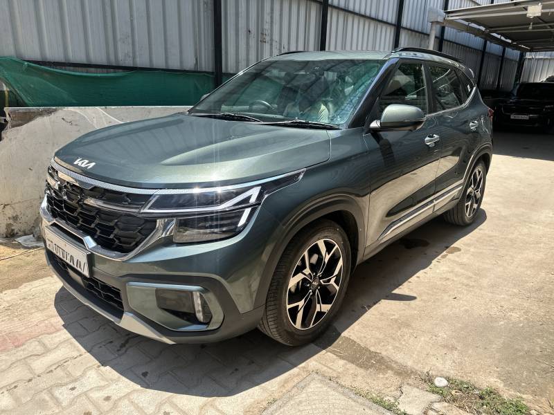 Kia Seltos GTX Plus 1.5 Diesel AT Dual Tone