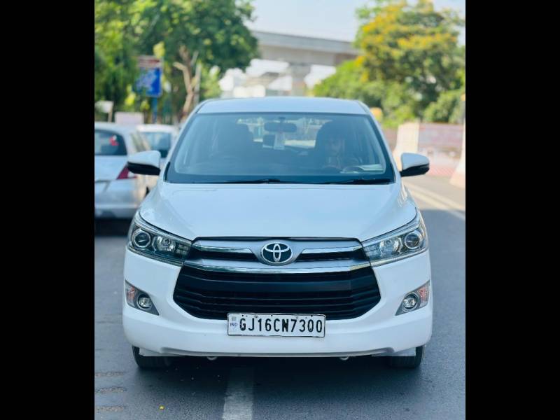 Toyota Innova Crysta 2.4 VX 8 STR