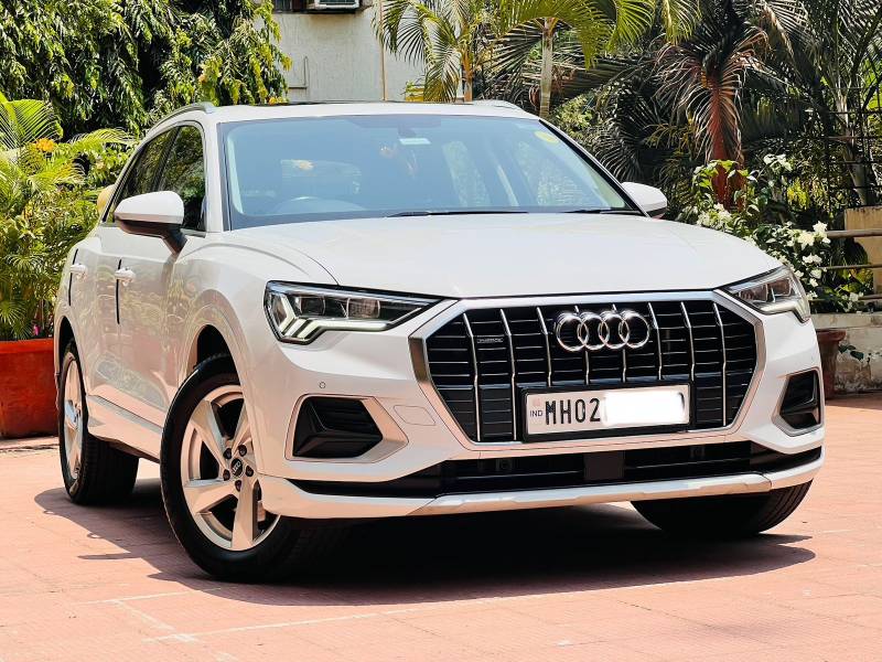 Audi Q3 40 TFSI Premium Plus
