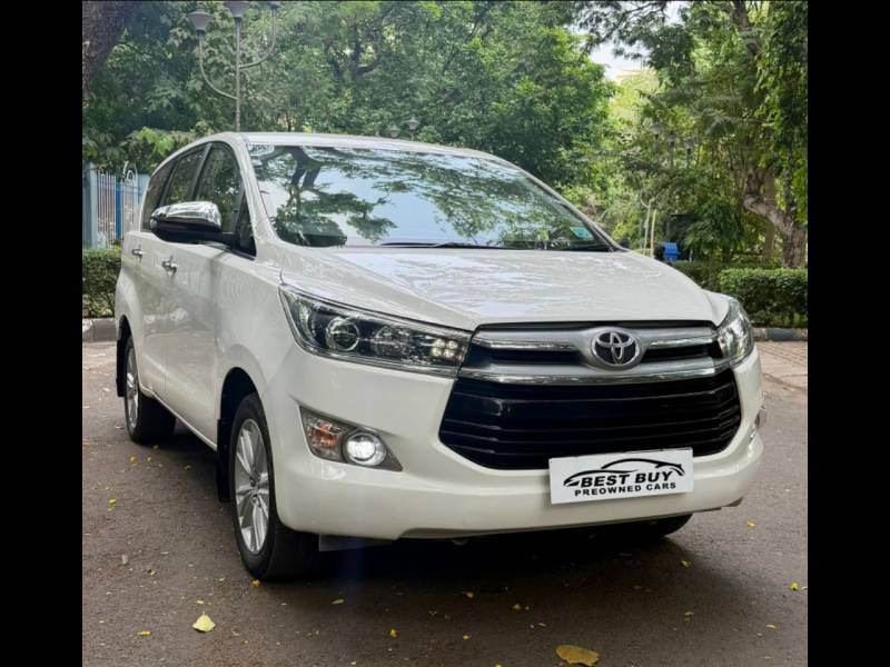 Toyota Innova Crysta 2.4 Z 7 STR