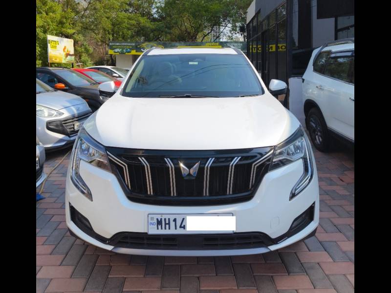 Mahindra XUV700 AX 7 Luxury Pack Diesel AT 7 STR