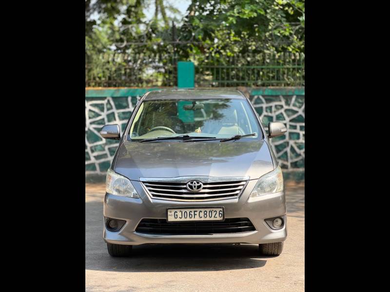 Toyota Innova 2.5 V 7 STR