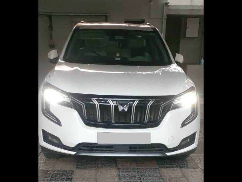 Mahindra XUV700 AX 7 Diesel AT 7 STR