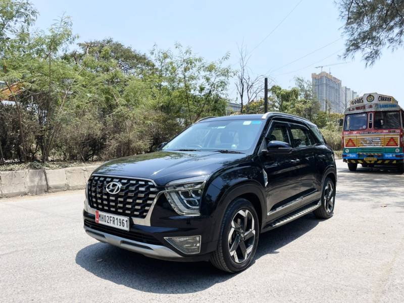 Hyundai Alcazar Signature (O) 6 STR 2.0 Petrol AT