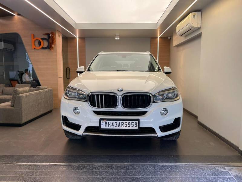BMW X5 xDrive30d Pure Experience (7 Seater)
