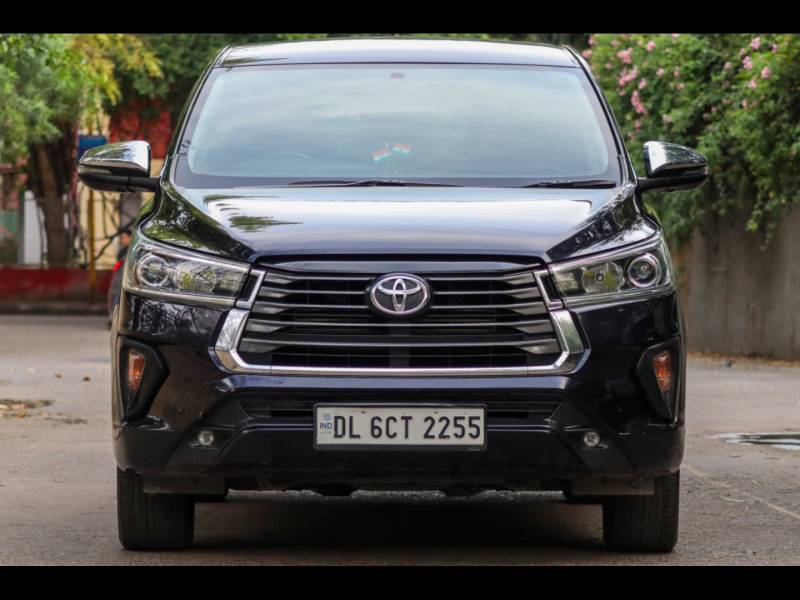 Toyota Innova Crysta 2.4 ZX AT 7 STR