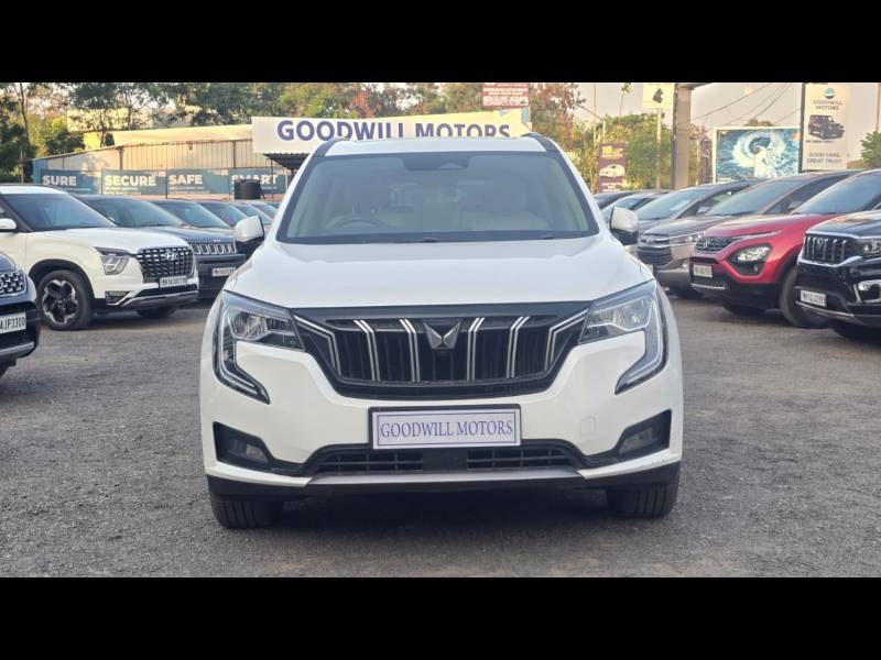 Mahindra XUV700 AX 7 Diesel  AT Luxury Pack 7 STR